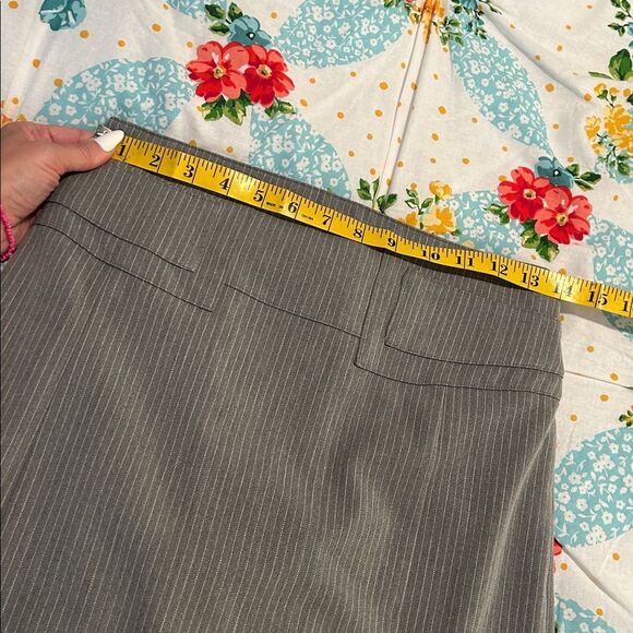 Express striped pencil skirt size 2 - Picture 10 of 11